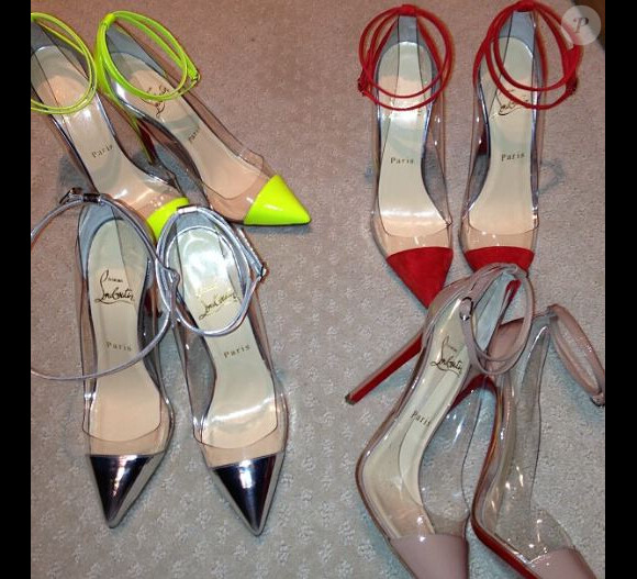 Kim Kardashian semble raffoler des chaussures, comme le montre cette   photo de paires de Louboutin, postée sur Instagram le 7 février 2013.