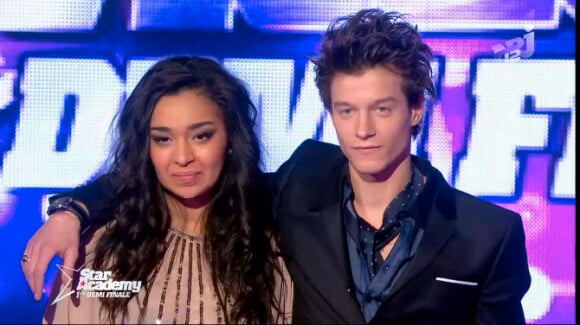 Zayra et Sidoine lors de la première demi-finale de la Star Academy 9, jeudi 14 février 2013 sur TF1