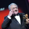 Les larmes de Claude Lanzmann (réalisateur de Shoah), honoré par un Ours d'or lors du 63eme Festival de Berlin, le 14 février 2013.