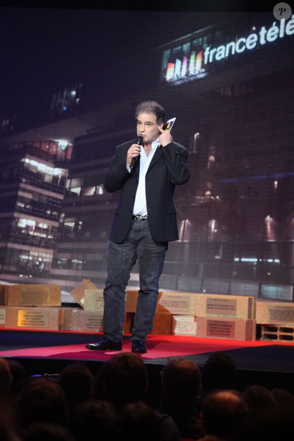 Raphaël Mezrahi aux Gérard de la Télévision 2012 à Paris le 17 décembre 2012.
