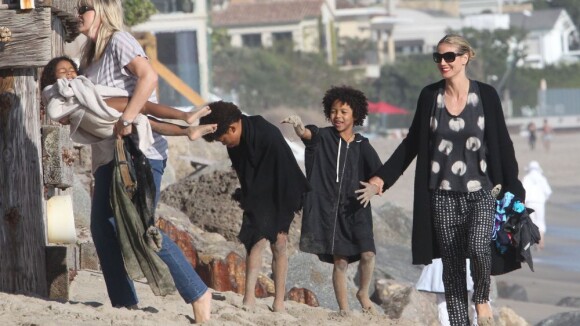 Heidi Klum : Jeux de plage et sauts dans les vagues, ses enfants s'éclatent !