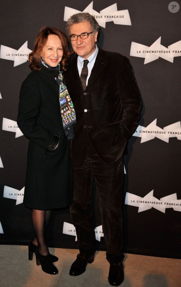 Nathalie Baye et Serge Toubiana au vernissage de l'exposition consacrée à Maurice Pialat à la Cinemathèque à Paris, le 18 février 2013.
