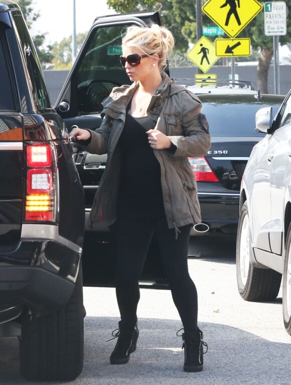 Jessica Simpson lors d'une sortie en famille à Los Angeles, le 18 février 2013.