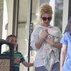 Britney Spears, accompagnée de ses enfants Jayden James et Sean Preston, emmène son petit chiot chez le vétérinaire a Thousand Oaks, le 18 février 2013.