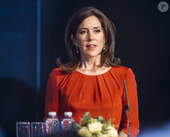 La princesse Mary de Danemark à Copenhague le 18 février 2013 pour l'ouverture d'une conférence internationale sur les inégalités.