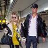 La chanteuse Fergie enceinte et le comédien Josh Duhamel arrivent à Londres le 19 février 2013