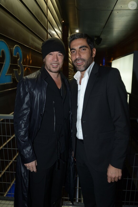 Pascal Obispo et Ary Arbittan à l'avant-première du film Vive la France, le 19 février 2013.