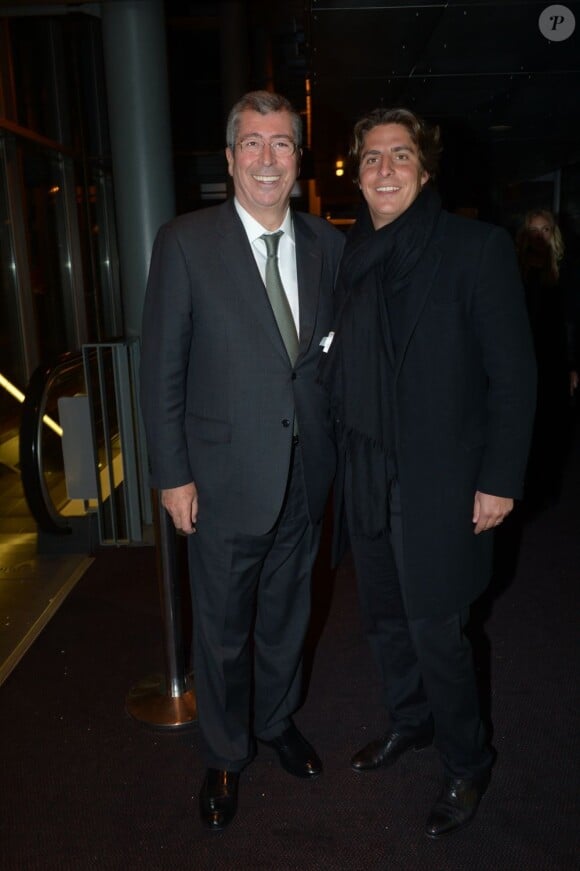 Patrick Balkany et son fils Alexandre à l'avant-première du film Vive la France, le 19 février 2013.