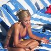Katherine Jenkins en bikini en vacances à Miami le 7 février 2013.