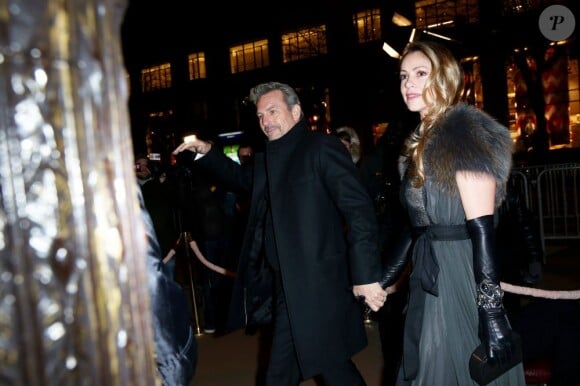 Kevin Costner et sa femme Christine Baumgartner arrivent au Fouquet's après la 38e Cérémonie des César du Cinéma au Théâtre du Châtelet à Paris, le 22 février 2013.