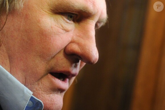 Gérard Depardieu à Moscou le 22 février 2013 pour la réouverture du cinéma Illusion, dont le propriétaire est son ami Nikolaï Borodatchev, directeur du Fonds d'archives cinématographiques russes.