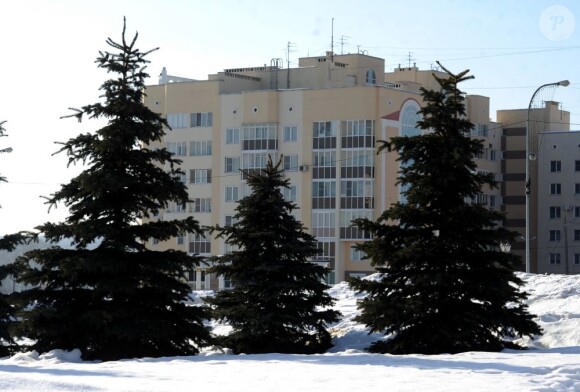 Photo du 1 rue de la démocratie à Saransk, adresse à laquelle Gérard Depardieu a été enregistré le 23 février 2013 comme résident de Mordovie. L'immeuble appartient à un de ses amis russes.