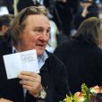  Gérard Depardieu s'enregistrait officiellement comme résident de Mordovie au Théâtre national de Saransk, le 23 février 2013. L'acteur s'est enregistré au 1, rue de la Démocratie (Demokraticheskaïa), ce qui correspond à l'adresse de membres de la famille de son ami Nikolaï Borodatchev, directeur du Fonds d'archives cinématographiques russes. 
