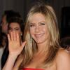 Jennifer Aniston en robe Valentino pour la 85e cérémonie des Oscars à Los Angeles le 224 février 2013.