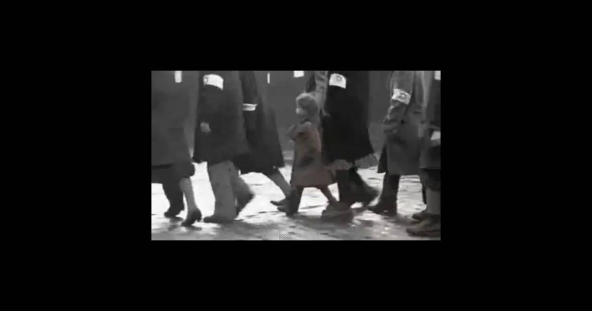 Le Rapt De La Fille En Rouge La Liste de Schindler : La ''petite fille en rouge'' révèle son