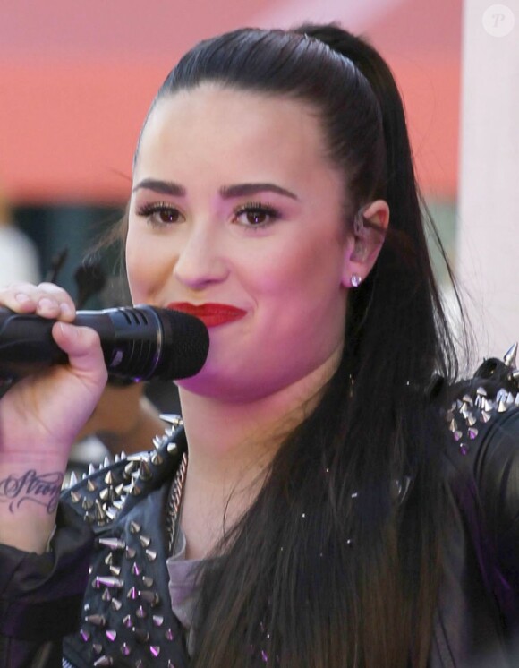 Demi Lovato à l'ouverture du magasin Topshop à The Grove à Los Angeles. Le 14 février 2013.