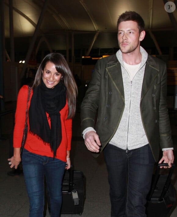 Lea Michele et le beau Cory Monteith de la série Glee, à l'aéroport de New York le 06 mars 2013.