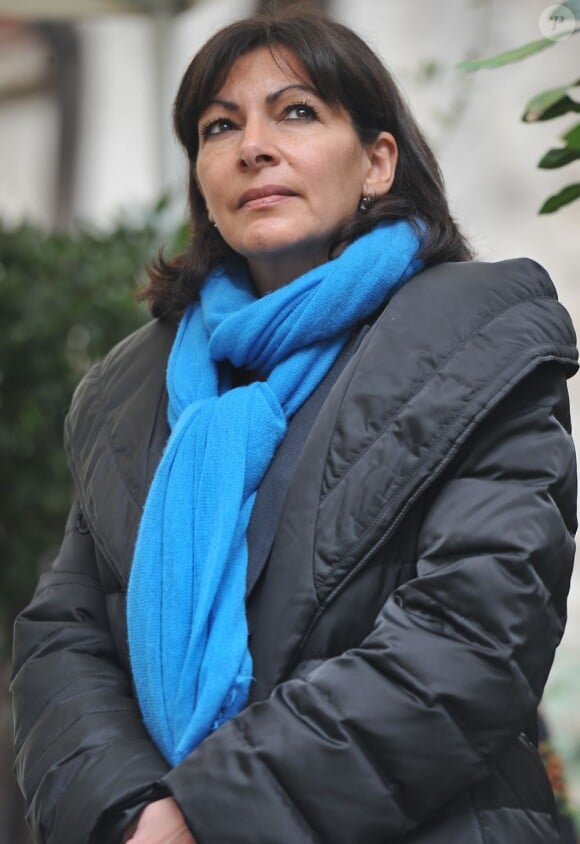 Anne Hidalgo à l'inauguration du square Danielle Mitterrand au 20 rue de Bievre à Paris le 8 mars 2013.