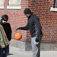 Hugh Jackman : Pas si ''Misérable'' pour jouer au basket avec son fils