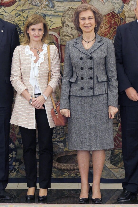La reine Sofia reçoit, au palais de Zarzuela, les laboratoires espagnols Normon qui célèbrent leur 75e anniversaire, à Madrid, le 12 mars 2013.
