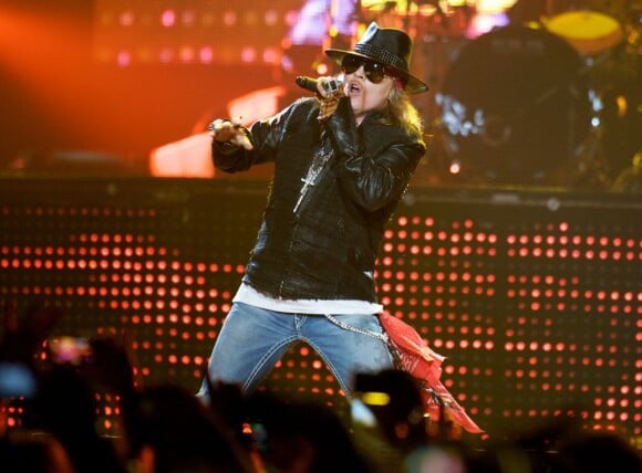 Le chanteur Axl Rose, leader de Guns N' Roses, en concert au New Jersey, le 17 novembre 2011.