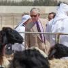 Le prince Charles visite la ferme Al Safwa lors de son voyage officiel au Qatar, le 15 mars 2013.