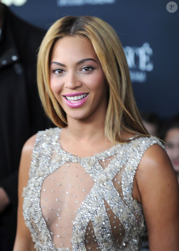 Beyoncé à la première du film documentaire Beyoncé : Life is But a Dream au Ziegfeld Theater à New York, le 12 février 2013.