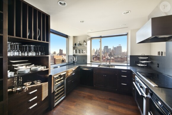 Le chanteur Jon Bon Jovi a mis en vente son sublime appartement de New York pour la somme de 42 millions de dollars.