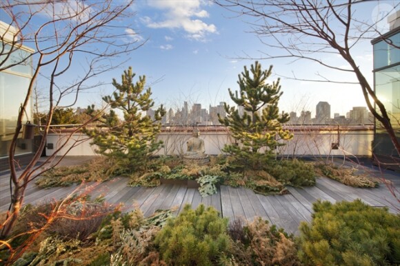 Le chanteur Jon Bon Jovi a mis en vente son sublime appartement de New York pour la somme de 42 millions de dollars.