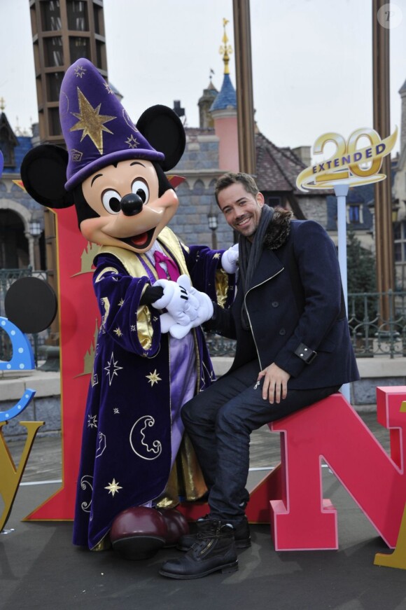 Emmanuel Moire lors de la prolongation des 20 ans de Disneyland Paris, le samedi 23 mars 2013.
