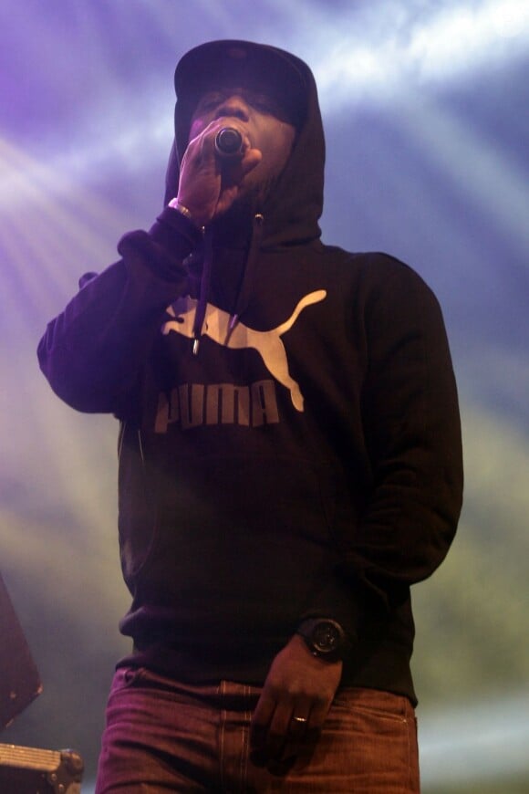 Le rappeur Youssoupha en live lors du NRJ Music Tour. A Lille, le 23 mars 2013.
