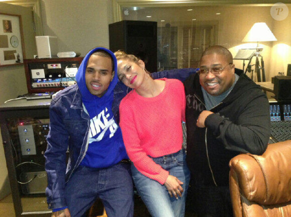 Chris Brown et Jennifer Lopez travaillent en studio ensemble. Mars 2013.