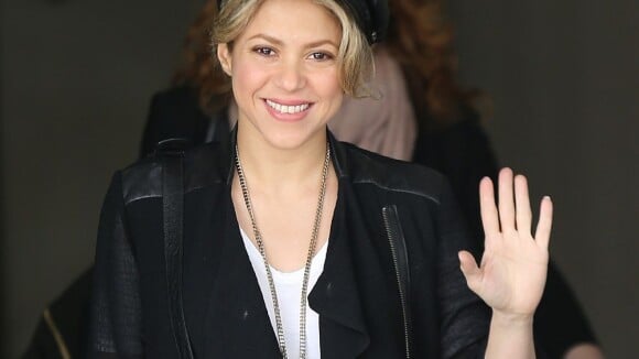 Shakira : La star débarque à Paris, en célibataire !