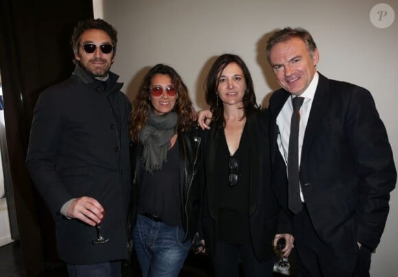 Mademoiselle Agnès, son compagnon Bruno et Nathalie et Eric Brunet, Exclusif - Présentation de la première collection de lunettes Swildens dans l'une des boutiques de la marque située rue de Poitou à Paris, le 28 mars 2013.