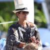 Halle Berry passe des vacances avec sa fille Nahla et son amoureux Olivier Martinez à Hawaï, le 29 mars 2013.