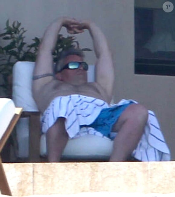 Matt Leblanc et sa compagne Andrea Anders sont allés passer le week-end de Pâques à Cabo San Lucas pour profiter du soleil et de la piscine. Le 30 mars 2013.