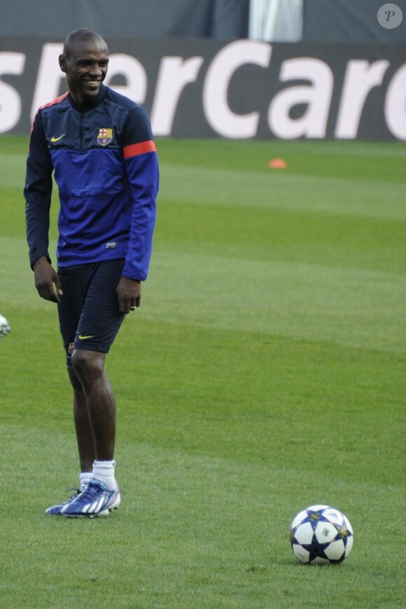 Eric Abidal lors du dernier entraînement du Barça au Parc des Princes avant le match contre le PSG le 1er avril 2013.