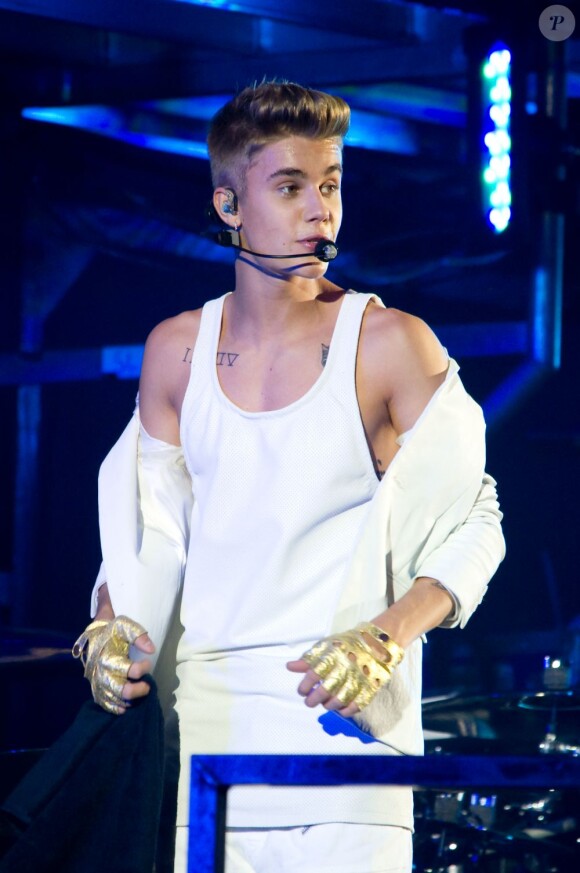 Justin Bieber lors de son concert au Palais Omnisport de Paris Bercy le 19 mars 2013.