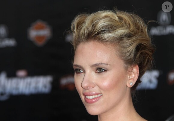 Scarlett Johansson lors de la première d'Avengers le 11 avril 2012.