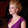 Pulpeuse et divine poupée hollywoodienne, Scarlett Johansson lors du fesitval de Berlin, le 15 février 2008.