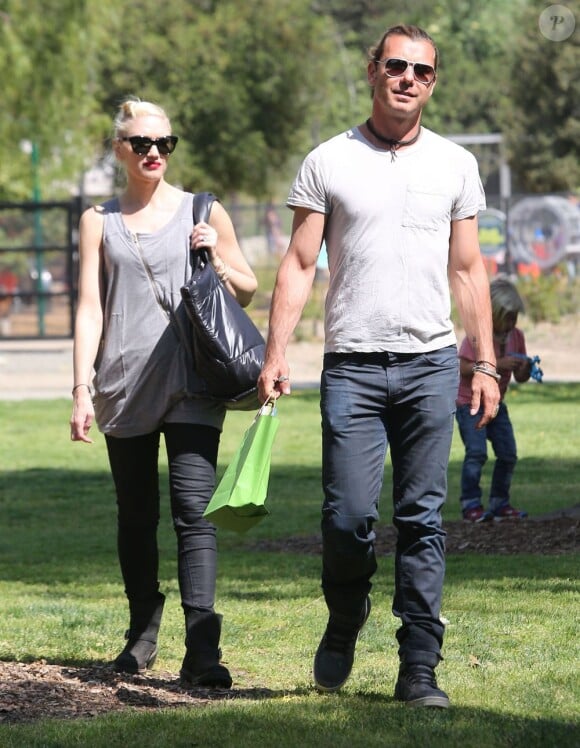 Gwen Stefani, son mari Gavin Rossdale ont passé l'après-midi dans un parc de Los Angeles avec leurs fils Kingston et Zuma, le 3 avril 2013.