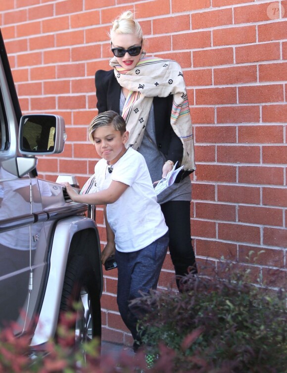Gwen Stefani et son fils Kingston dans les rues de Los Angeles, le 3 avril 2013.
