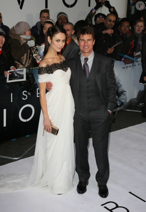 Tom Cruise et Olga Kurylenko sur le tapis de la première du film Oblivion à Londres, le 4 avril 2013.
