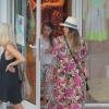 Jessica Alba se promène sur une plage et fait du shopping  Saint-Barthélemy le 3 avril 2013.