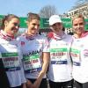 Marine Lorphelin, Laury Thilleman, Laëtitia Bléger et Sylvie tellier au marathon de Paris, le dimanche 7 avril 2013.