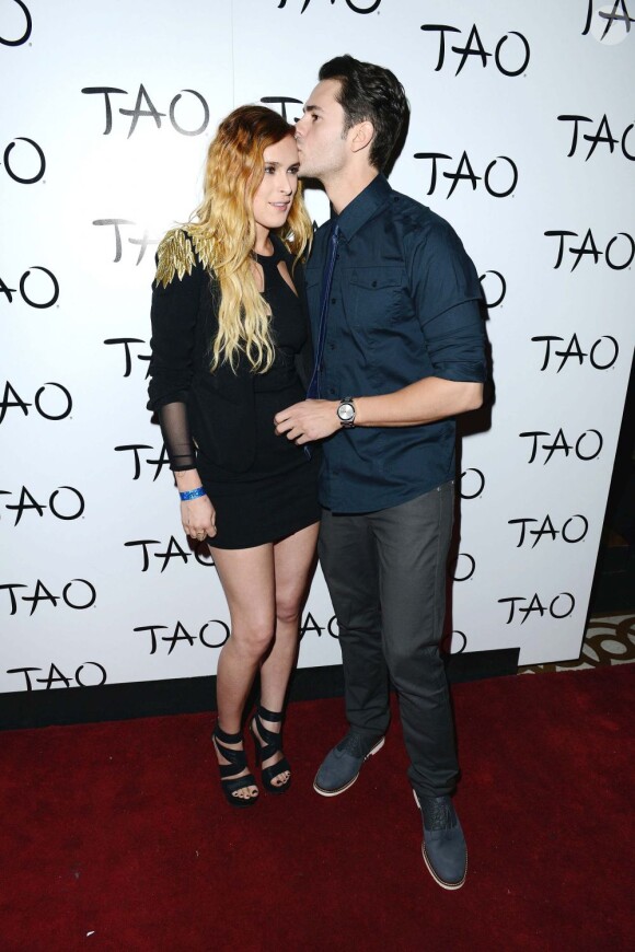 Rumer Willis et Jayson Blair sur le tapis rouge du night club Tao à Las Vegas, le 6 avril 2013.