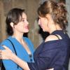 Marion Cotillard et Maud Fontenoy le 9 avril 2013 à l'hôtel de la Marine lors du gala organisée par la navigatrice en l'honneur de sa fondation