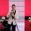 Le chanteur Michael Bublé joue les crooners dans son clip To Love Somebody.