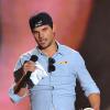 Taylor Lautner sur la scène des MTV Movie Awards le 14 avril à Los Angeles.