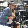 Exclusif - Mario Lopez a recu la visite de sa épouse, enceinte, Courtney Mazza et leur fille Gia, sur le plateau de l'émission Extra au centre commercial The Grove à Los Angeles, le 12 Avril 2013.
